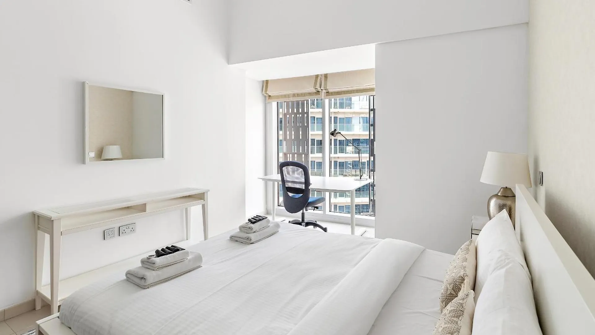 Apartment Classic Vintage Charm - 2Br In Cayan Dubai Marina