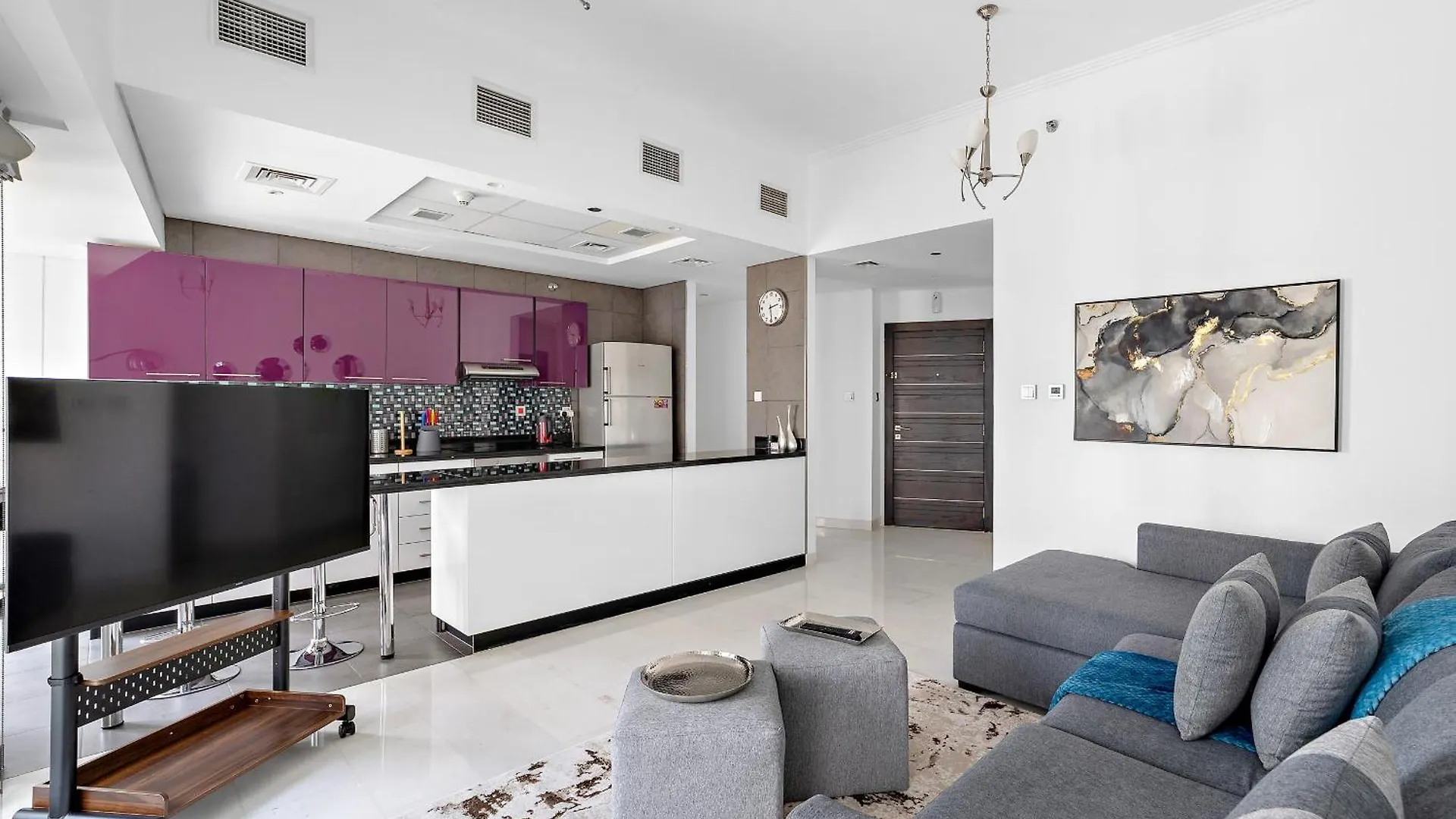 Classic Vintage Charm - 2Br In Cayan Dubai Marina 0*,